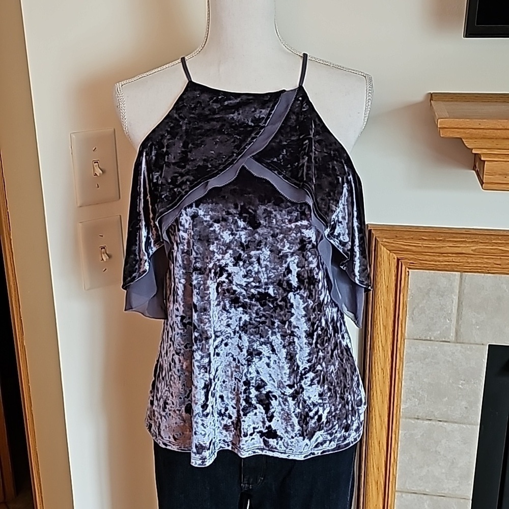 White House Black Market Top